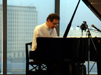 �W���E�K���u�X�s�A�m�R���T�[�g