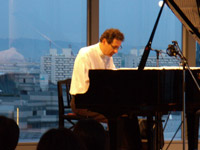 �W���E�K���u�X�s�A�m�R���T�[�g