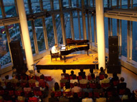 �W���E�K���u�X�s�A�m�R���T�[�g