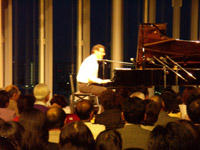 �W���E�K���u�X�s�A�m�R���T�[�g